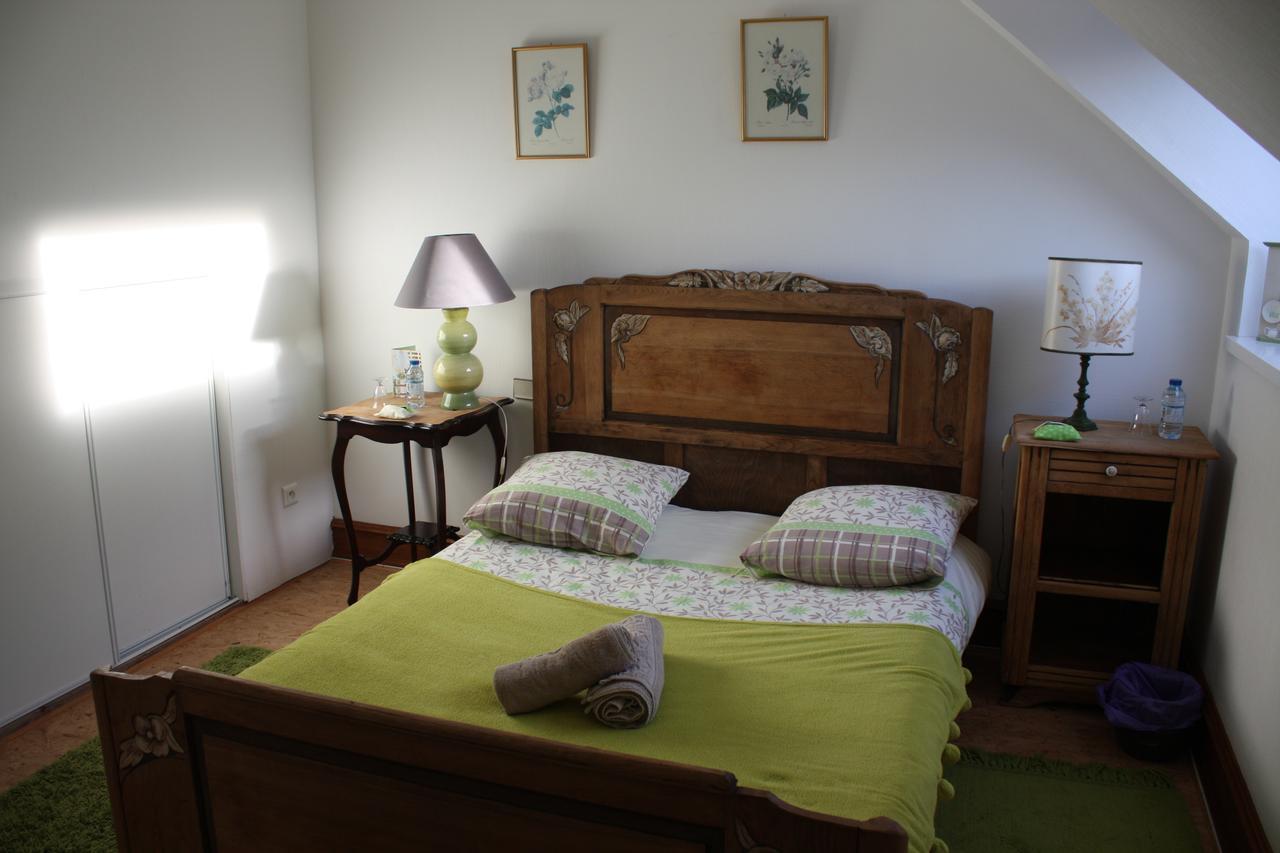 Yec'Hed Mat Bed & Breakfast Saint-Nicolas-du-Pelem Bagian luar foto