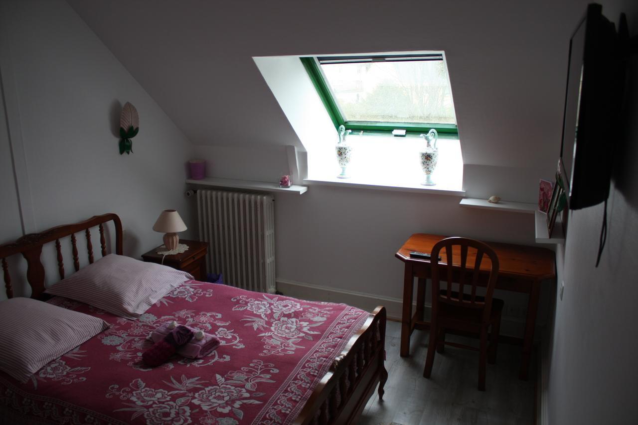 Yec'Hed Mat Bed & Breakfast Saint-Nicolas-du-Pelem Bagian luar foto