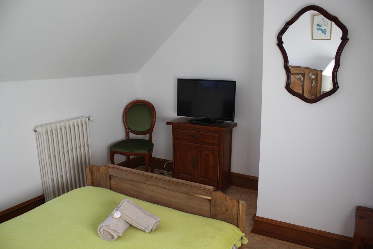 Yec'Hed Mat Bed & Breakfast Saint-Nicolas-du-Pelem Bagian luar foto