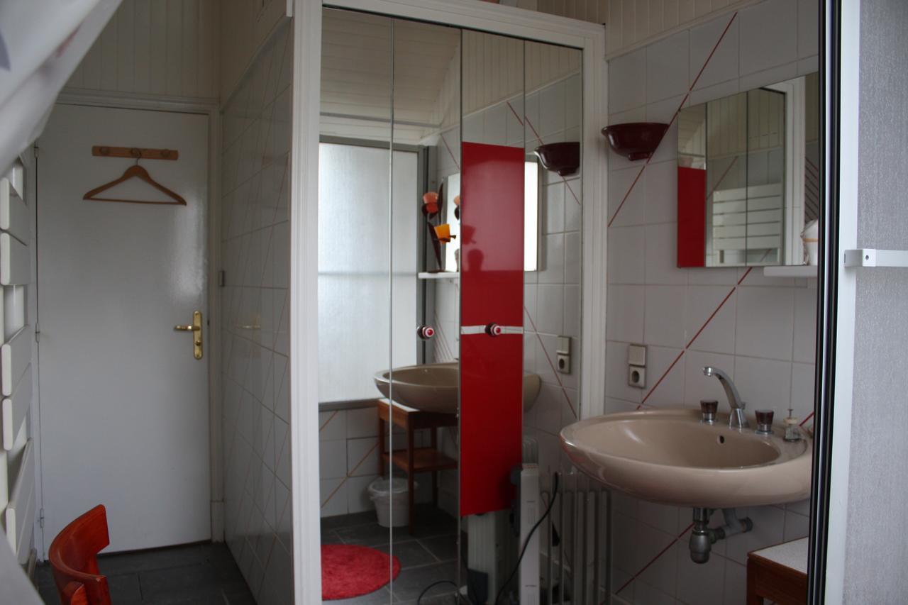 Yec'Hed Mat Bed & Breakfast Saint-Nicolas-du-Pelem Bagian luar foto